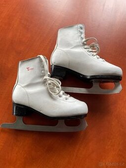 Dívčí brusle Even