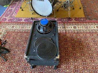 Bass box 200 W , Eminence USA