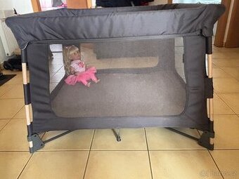 Dětská cestovní postýlka/ohrádka