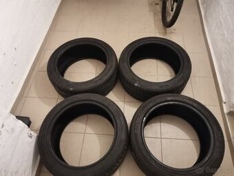 Letní gumy 225/55/17