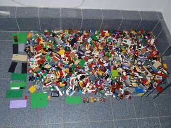 LEGO MIX 6,15 KG MINECRAFT,FRIENDS,NINJAGO,CITY ATD..