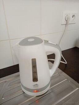 Prodám rychlovarnou konvici ETA 1L