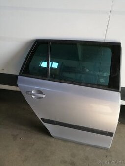 Pravé zadní dveře Fabia 2 Combi