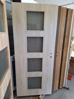 Dveře SIMA 11, 80L, SOLO 3D pinie, oblá hrana, sklo satinato