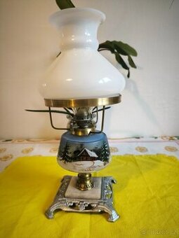 nádherná stará malovaná petrolejová lampa