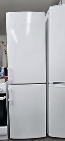 Lednice s mrazákem LIEBHERR, kombinovaná, Exquisit
