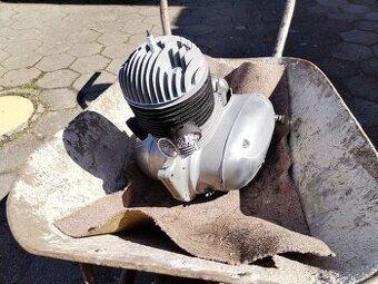 Motor Jawa 250/353