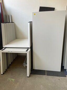 Kancelářské stoly Steelcase