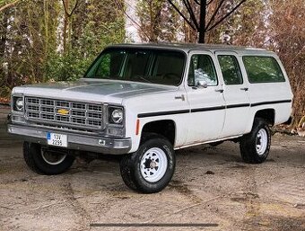Chevrolet Suburban k20 v8 1980