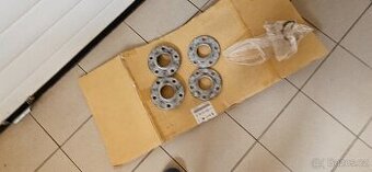 Rozšířovací podložky pod kola 5x120 20mm a 10mm