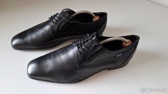 černé kožené polobotky Bugatti a set k údržbě
