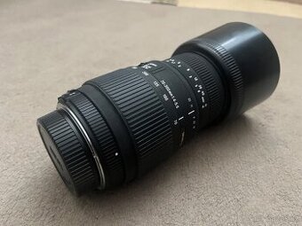 Sigma 70-300mm f4-5,6 APO DG Macro pre Nikon objektív