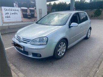 Volkswagen golf 5 2.0tdi