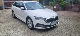 Škoda Octavia 4 TSi benzin 2022 STYLE NAVI kessy laneasist
