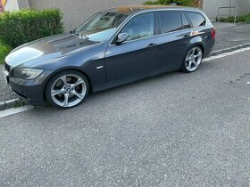 BMW e91 330d 170 kW automat - 1