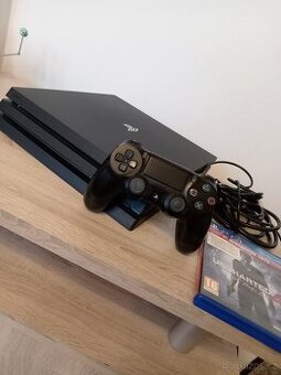 Playstation 4 PRO 1TB + Ovladač + 1 hra