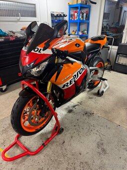 Honda CBR 1000 RR Fireblade Repsol