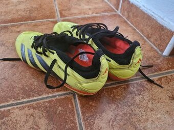 Kopačky Adidas Predator FG Pro 40 2/3