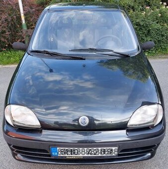 Seicento 07/2003 k opravě nebo na náhradní díly.