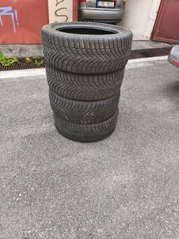 Zimní pneu 205/5017 Bridgestone Blizzak LM005