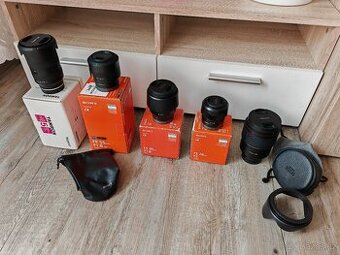 Objektivy Sony E, pro FE