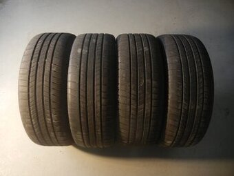 Letní pneu Bridgestone 235/55R18 - možnost přezutí