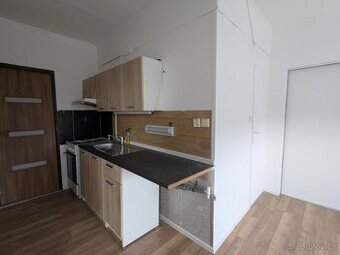 Prornájem 3+1+B, Budovatelská 485 v Klášterci nad Ohří