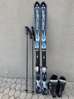 Lyžařská sada (lyže, boty, hole)