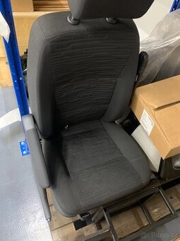 Přední sedadlo řidiče VW Multivan T6 T6.1