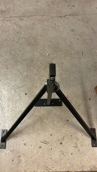 Kovová konzole s očkem – robustní držák (nová, masivní ocel)