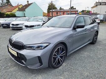 BMW 330e xDrive AT Touring - ČR - 16.421 km