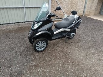 Piaggio MP3 125i 2010 CZ doklady v ceně