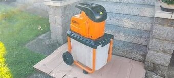 Výkonný zahradní drtič Power Cut 2800