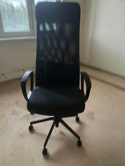 IKEA kancelářská židle MARKUS černá