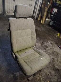 Sedadlo VW T4 k šoupacím dveřím