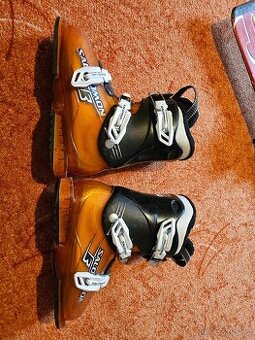 Lyžáky, přeskáče Salomon dětské vel. 22