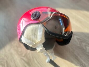 Prodám lyžařskou helmu dívčí S