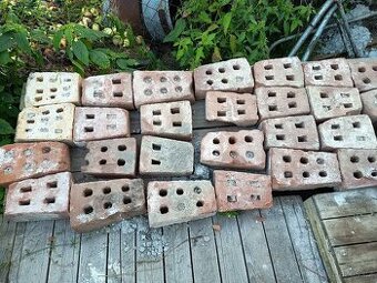 Komínové či  krbové cihly