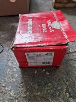 BRZDOVÉ DESTIČKY BREMBO P86016
