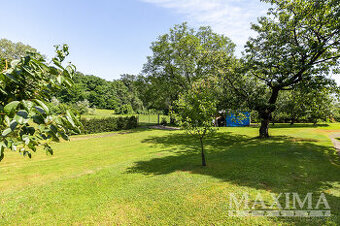 Pozemek  o ploše 886 m2 - Panenské Břežany, Panenské Břežany - 1