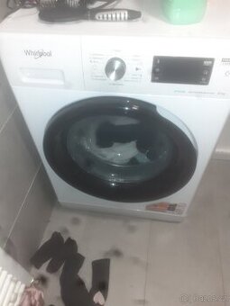Pračka whirlpool