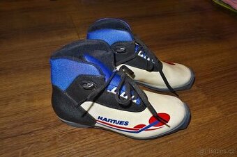 Boty na běžky, vázání SNS, vel 35