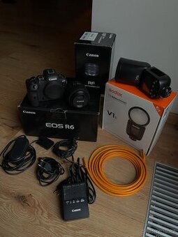 Canon EOS R6+ Canon RF 35mm f1.8+ Godox Vc1