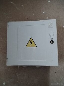 Přípojková pojistková skříň na sloup DCK SP100/NSP1P