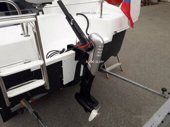 Lodní elektromotor 9 Hp