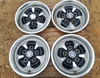 Rover SD1 ozdobné nerezové poklice 14"Rozteč 5x127