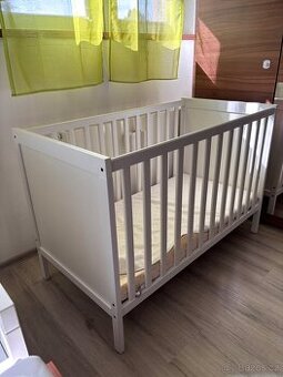 Dětská postýlka s matrací Ikea