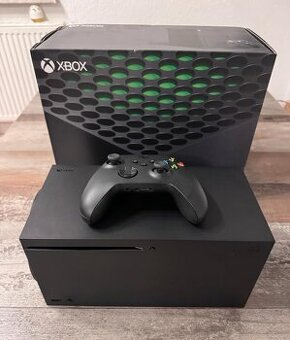 Xbox Series X - jako nový - 1TB/SSD