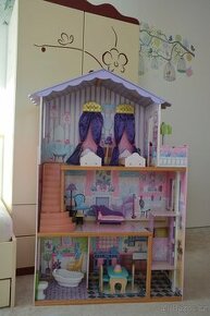 Domeček pro panenky KidKraft, i pro Barbie - 1