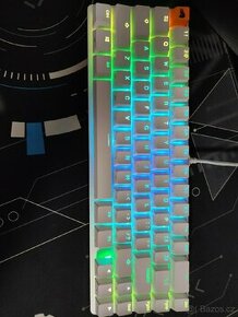 Glorious GMMK V2 65% klávesnice
